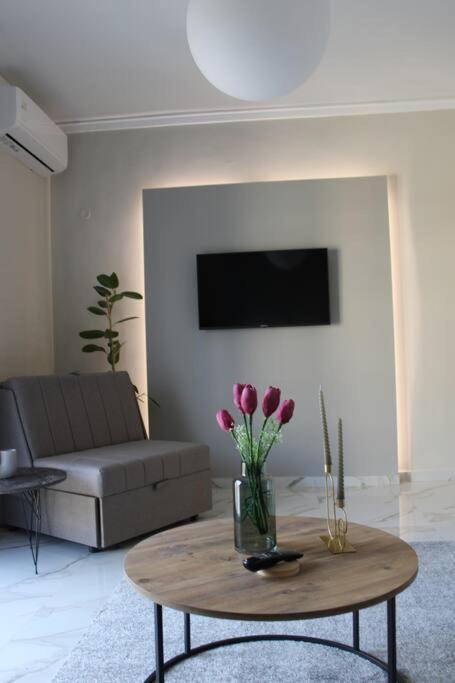 K&M 40 Ekklision A' Daire Dırama Dış mekan fotoğraf